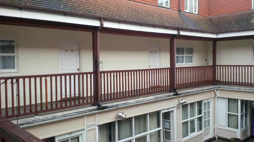 Mary Rose Inn Hotel Orpington Exterior photo