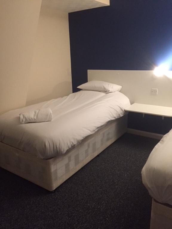 Mary Rose Inn Hotel Orpington Room photo